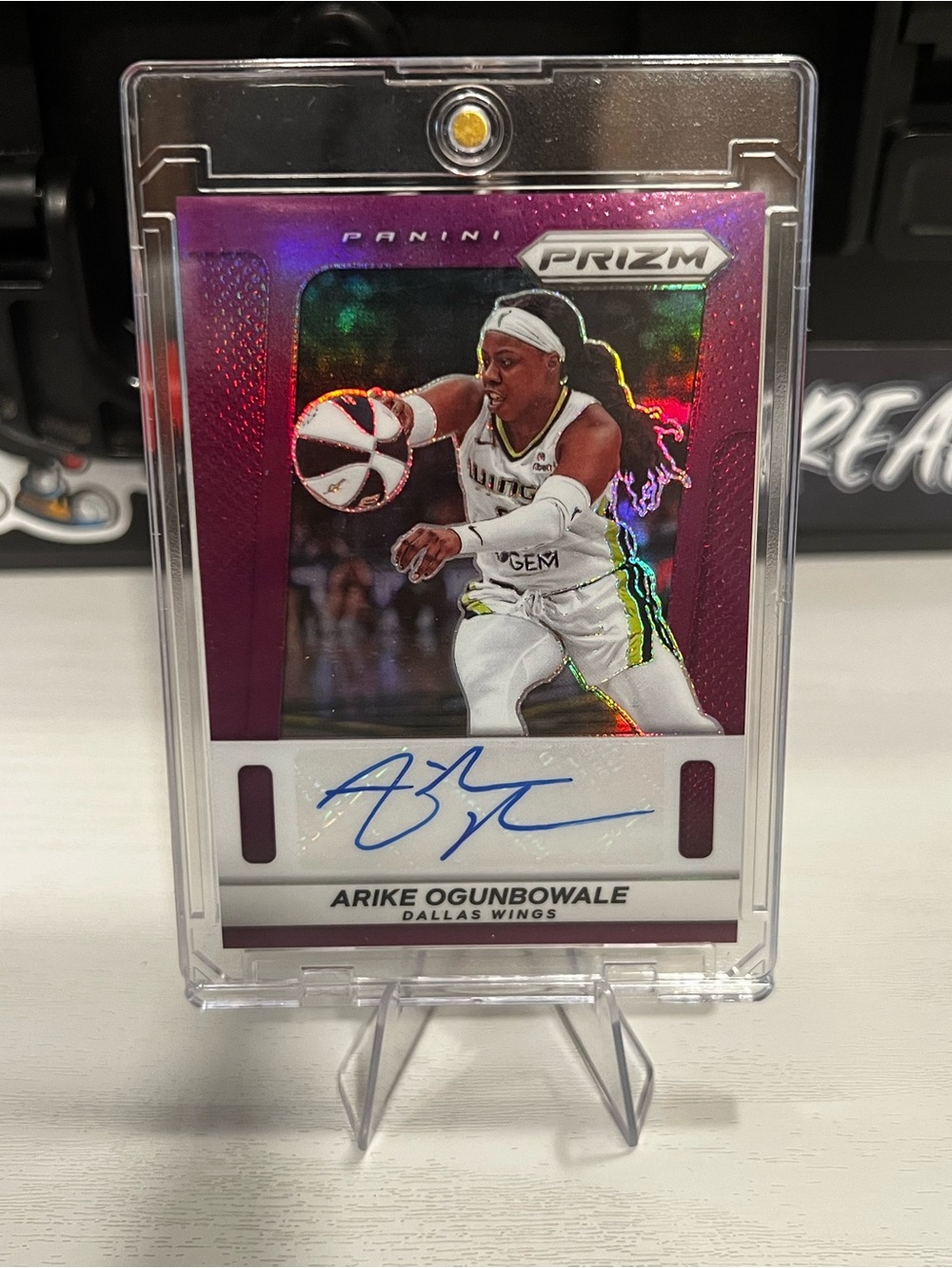 Arike Ogunbowale auto /49 card